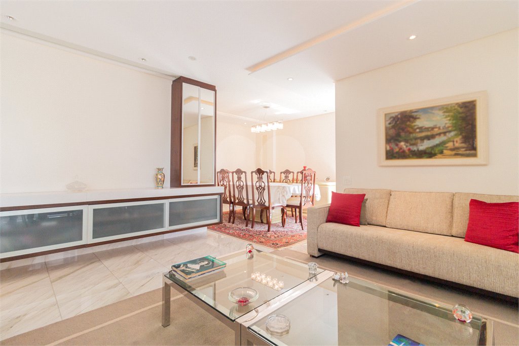 Apartamento à venda com 4 quartos, sendo 3 suítes,  em Indianópolis, São Paulo, SP