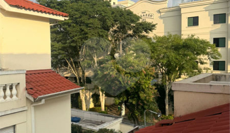Casa à venda com 3 quartos, sendo 1 suíte,  no condomínio Villas de São Francisco, São Paulo - SP