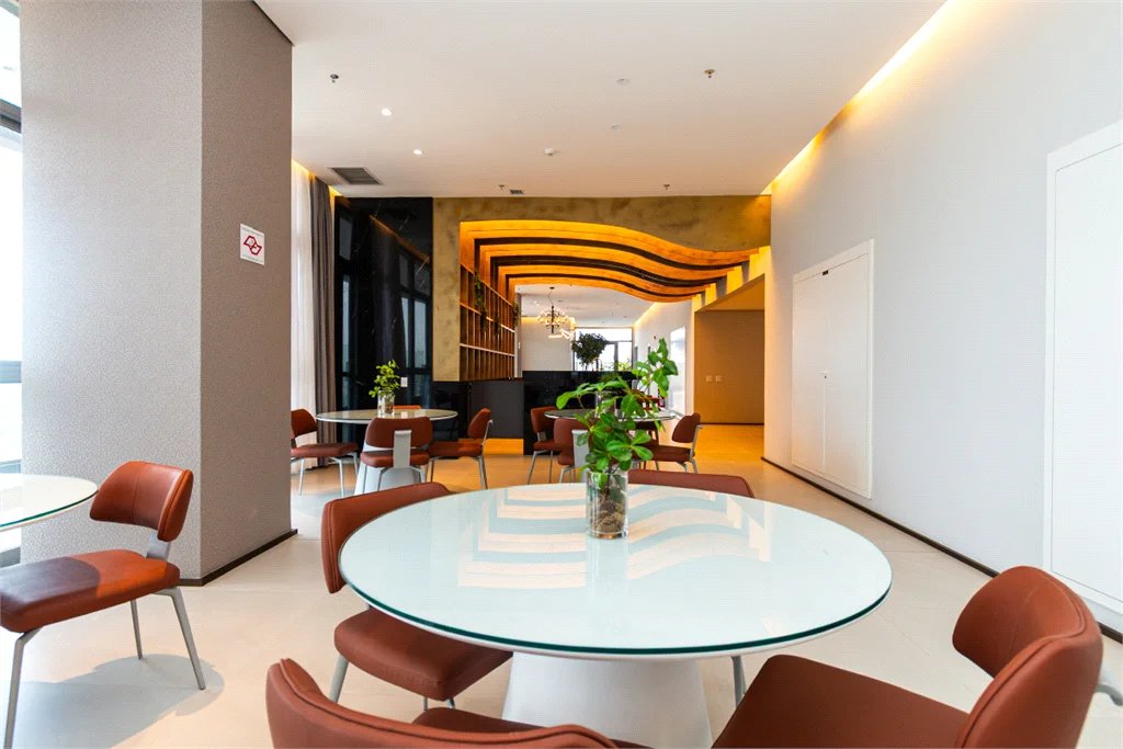 Apartamento à venda com 3 suítes em Jardim das Acácias, São Paulo, SP