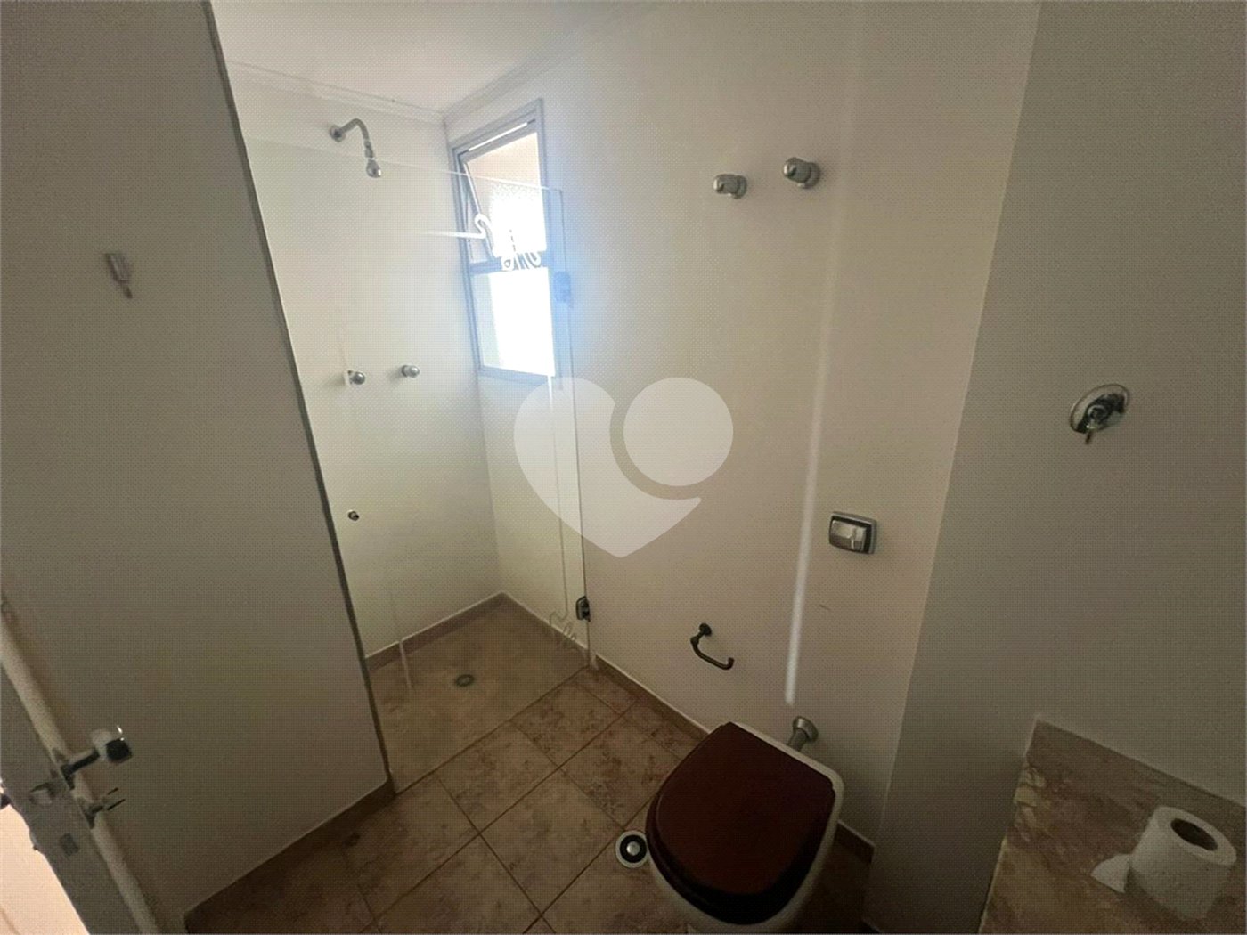 Apartamento à venda com 3 quartos, sendo 1 suíte,  em Campo Belo, São Paulo, SP