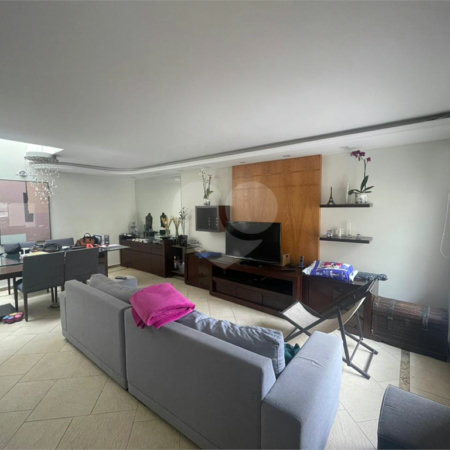 Casa à venda com 4 quartos, sendo 2 suítes, no condomínio Narandiba 23, São Paulo - SP