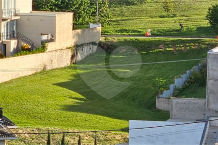 Terreno à venda com 1 suíte no condomínio Santa Teresa 1, Vinhedo - SP