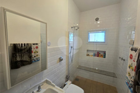 Casa à venda com 3 quartos, sendo 1 suíte,  no condomínio Golden Ville, Itapetininga - SP