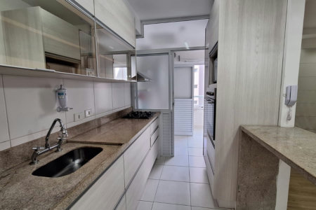 Apartamento com 2 dormitórios à venda, 75 m² por R$ 680.000,00 - José Menino - Santos/SP
