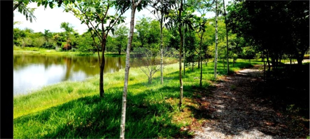 Casa à venda com 4 suítes no condomínio Residencial Fazenda São José, Salto de Pirapora - SP
