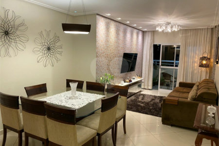 Apartamento à venda no Tatuapé, com 108 m², 3 quartos, 1 suíte, 2 vagas de garagem