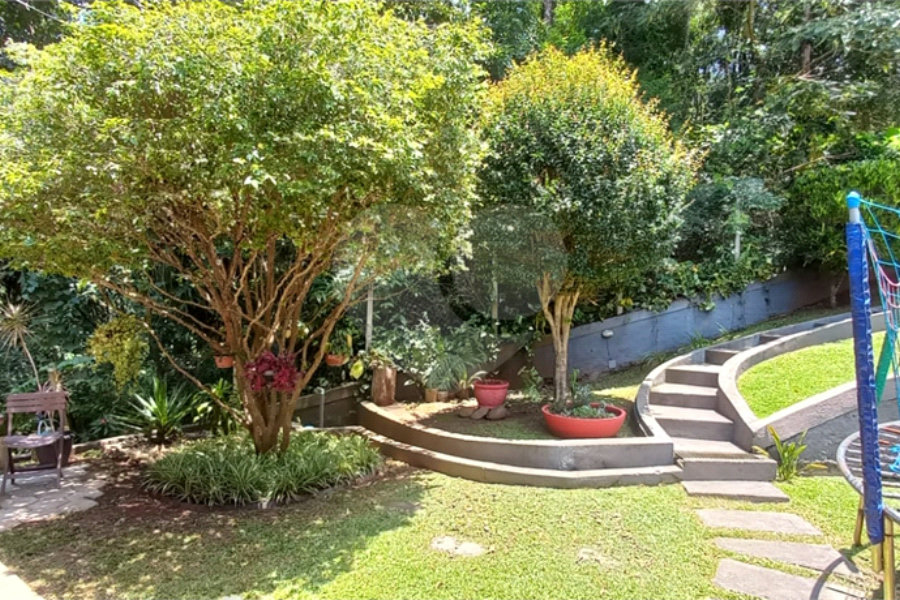Casa à venda com 4 suítes no condomínio Alpes da Cantareira, Mairiporã - SP