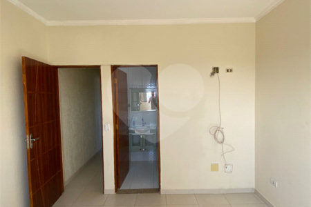 Sobrado à venda com 3 quartos, sendo 1 suíte, em Jardim Beatriz, Poá, SP