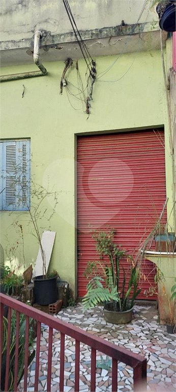 Sobrado à venda com 4 quartos em Vila Mira, São Paulo, SP
