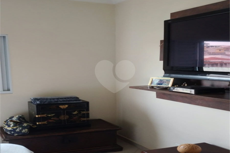 Casa à venda com 3 quartos, sendo 2 suítes, no condomínio Villa's Residencial, São Paulo - SP