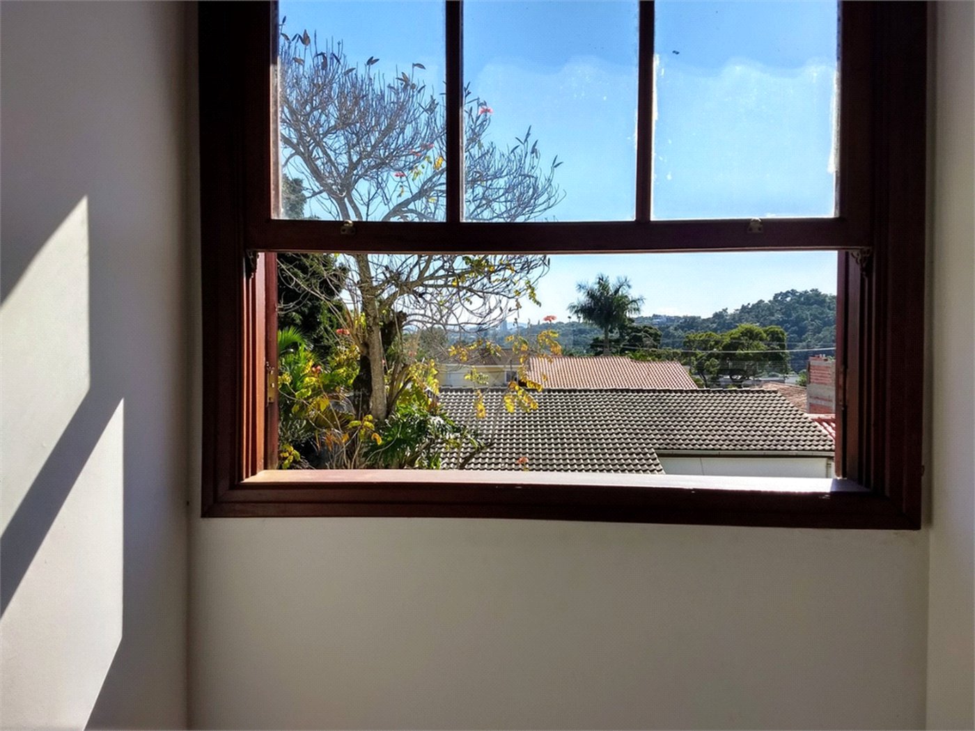 Sobrado à venda com 5 quartos, sendo 1 suíte, em Vila Esperia Ou Giglio, Atibaia, SP