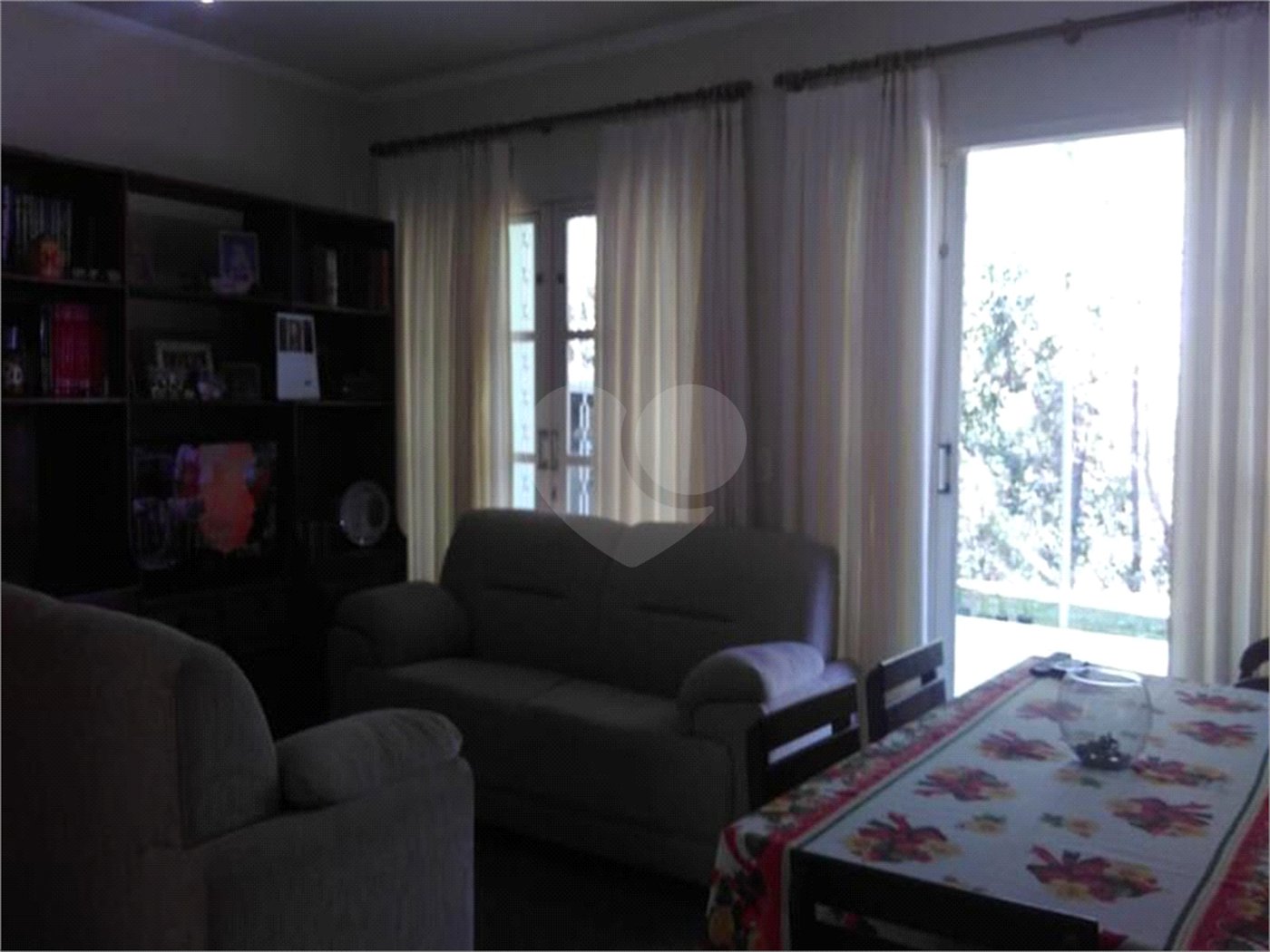 Casa à venda com 4 quartos, sendo 2 suítes, em Loteamento Jardim Parque das Palmeiras, Serra Negra, SP