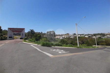 Terreno à venda com 1 suíte em Bosque, Vinhedo, SP