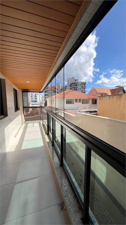 Apartamento à venda com 3 quartos, sendo 1 suíte, em Vila Nova, Cabo Frio, RJ