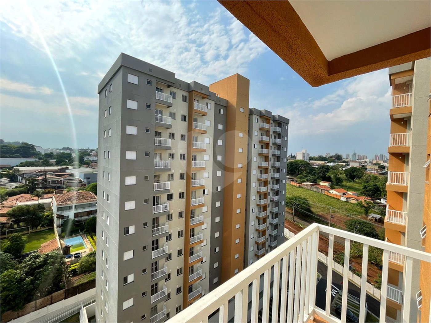 Apartamento para venda ou locação no Condomínio Residencial Vila das Flores