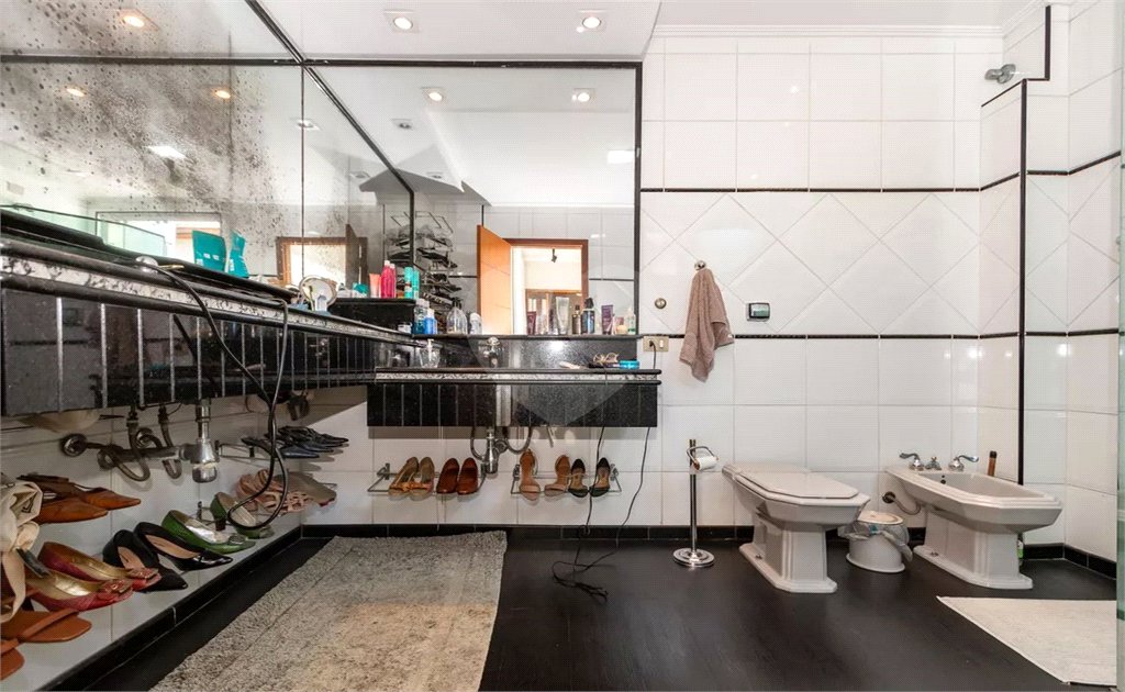 Casa de Vila à venda com 3 quartos, sendo 1 suíte, em Campo Belo, São Paulo, SP