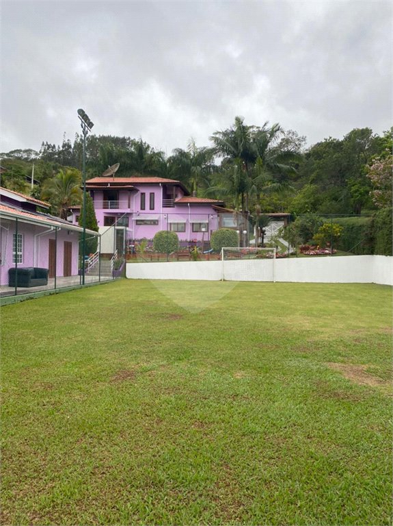 Casa à venda com 7 suítes no condomínio Capela do Barreiro, Itatiba - SP
