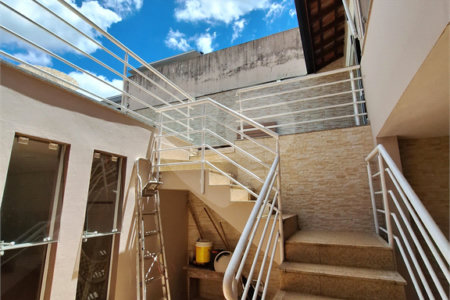 Casa à venda com 3 suítes no condomínio Bosque de Grevilea, Vinhedo - SP