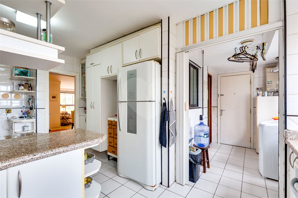 Apartamento à venda com 4 quartos, sendo 2 suítes, em Morumbi, São Paulo, SP