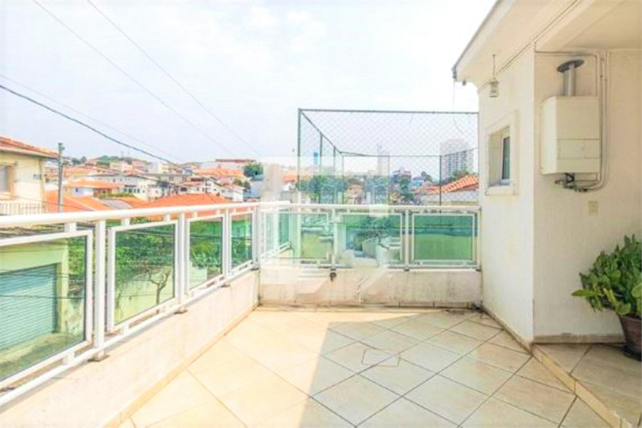 Sobrado à venda com 4 quartos, sendo 3 suítes, em Tucuruvi, São Paulo, SP