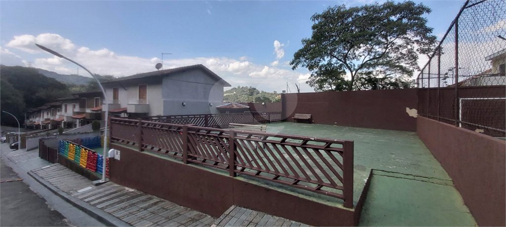 Casa à venda com 2 quartos no condomínio Parque das Araucárias, São Paulo - SP