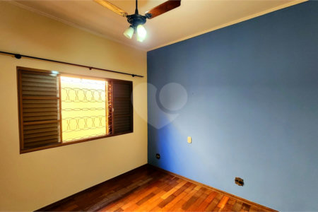 Casa à venda com 2 quartos no Centro, Araraquara, SP