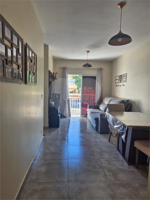 Apartamento à venda com 2 quartos, sendo 1 suíte, em Estação, São Roque, SP