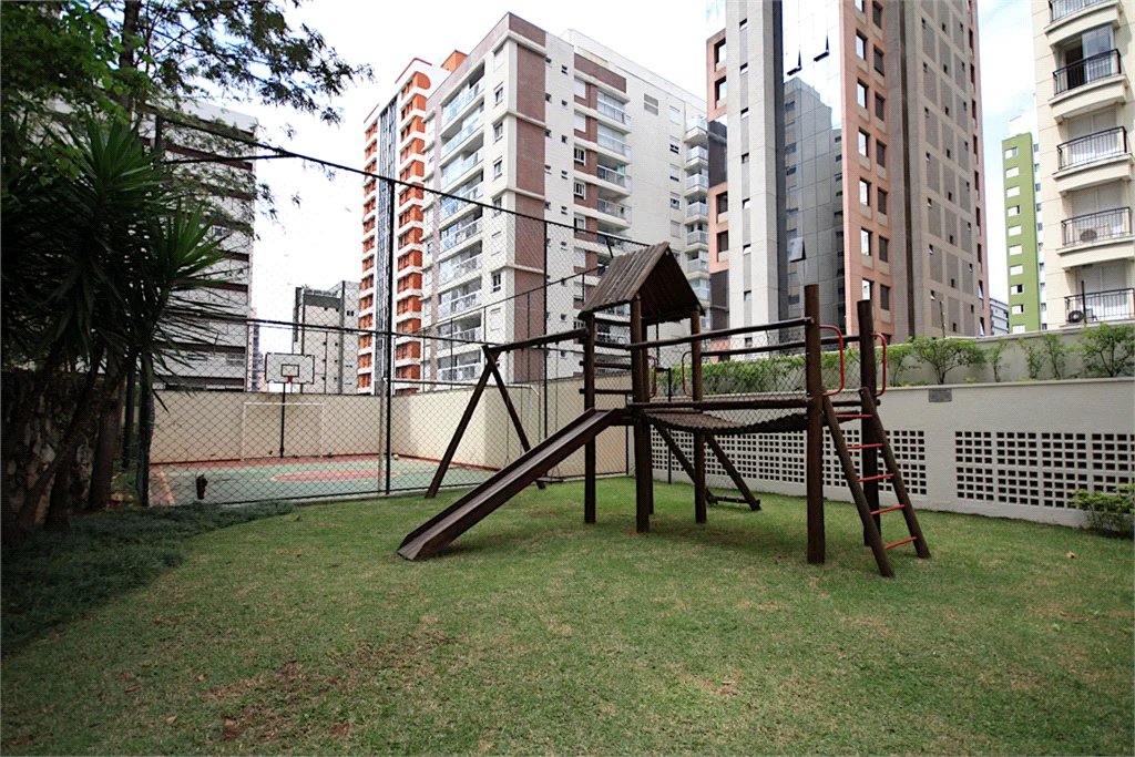 Apartamento à venda com 2 quartos, sendo 1 suíte, em Pinheiros, São Paulo, SP