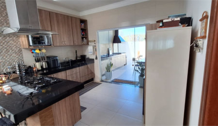 Casa à venda com 3 quartos, sendo 1 suíte,  em Pinheirinho, Vinhedo, SP