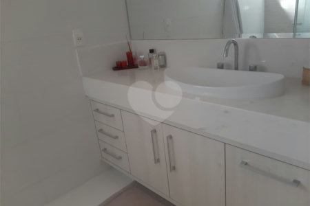 Casa à venda com 4 quartos, sendo 2 suítes,  no condomínio Estância Marambaia, Vinhedo - SP