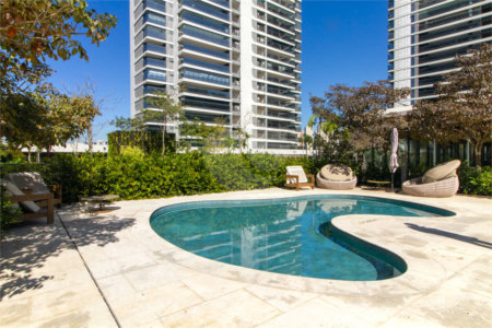 Apartamento à venda ou para alugar com 3 suítes em Jardim Morumbi, São Paulo, SP