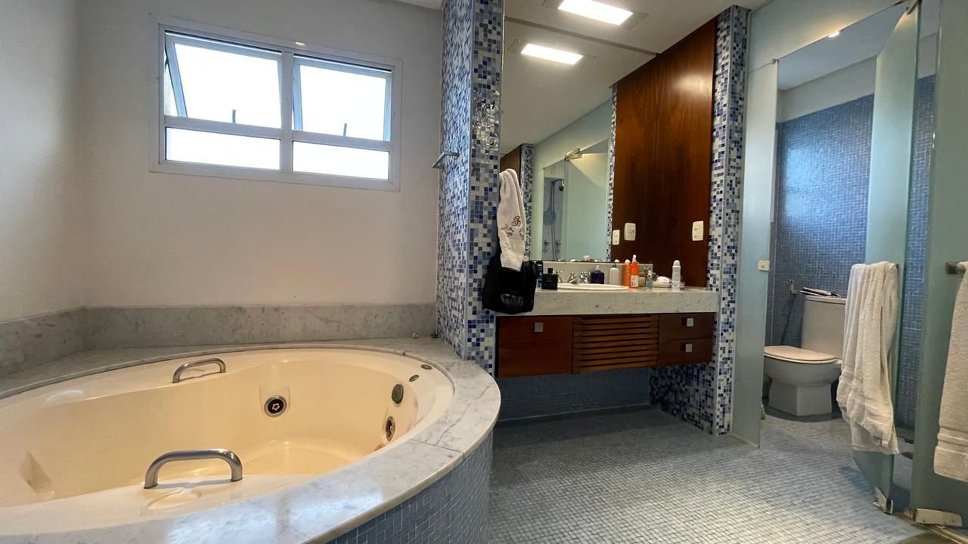 Cobertura com 3 dormitórios à venda, 437 m² por R$ 4.799.999,99 - Gonzaga - Santos/SP