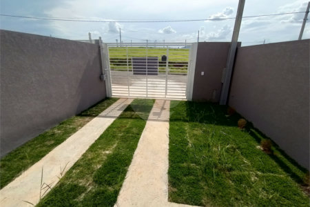 Casa térrea à venda em Nazaré Paulista/SP, no loteamento Quintas de São José
