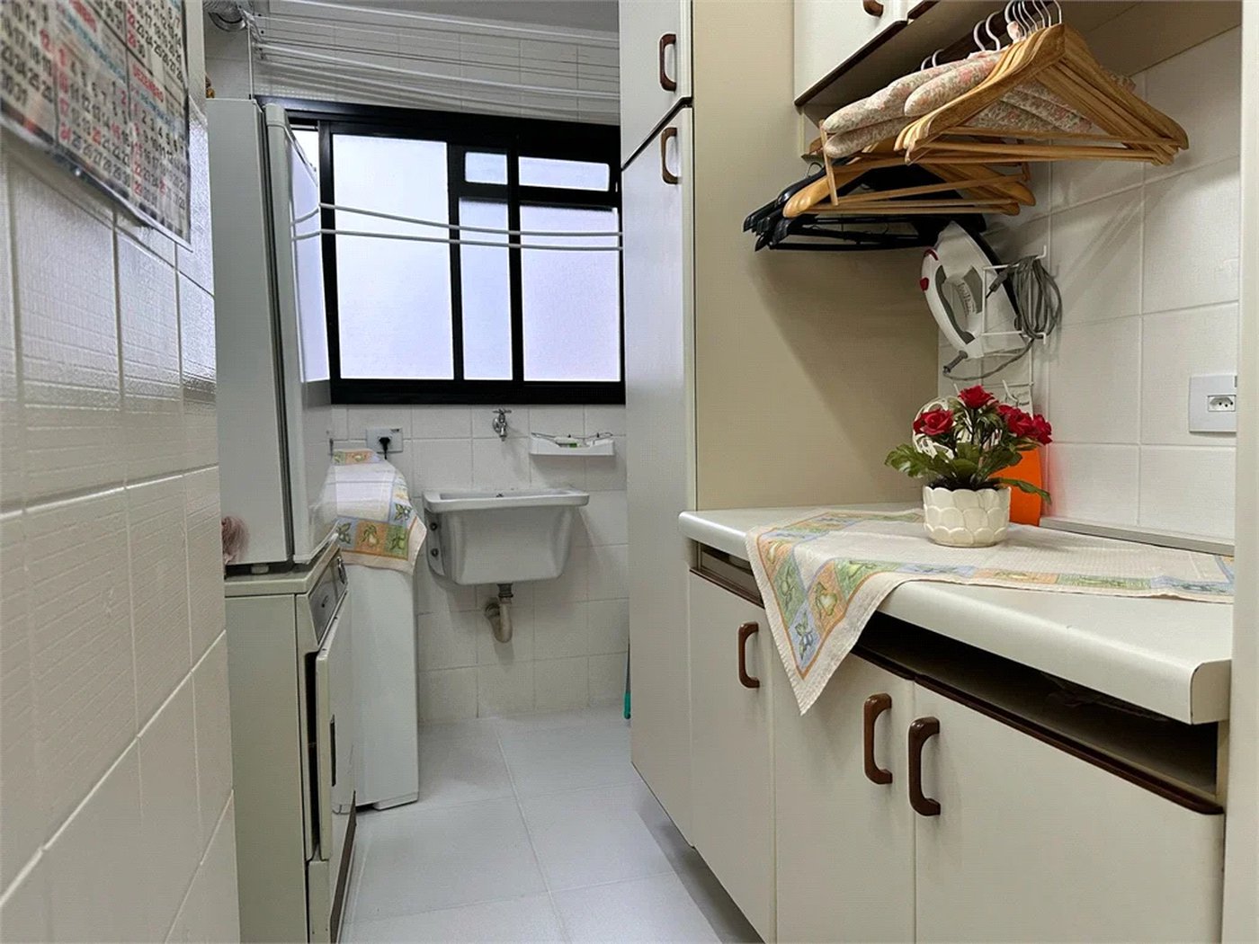 Cobertura à venda com 3 quartos, sendo 1 suíte, em Lar São Paulo, São Paulo, SP