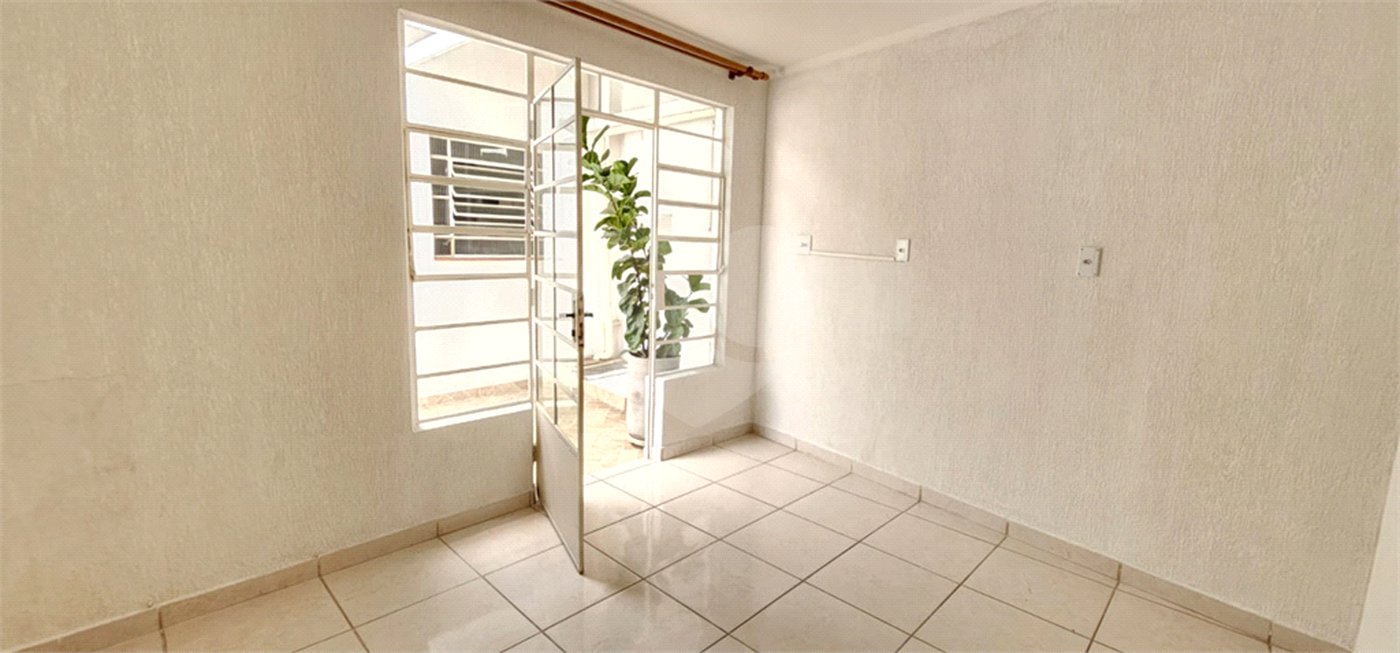 Casa à venda com 4 quartos em Vila Hamburguesa, São Paulo, SP