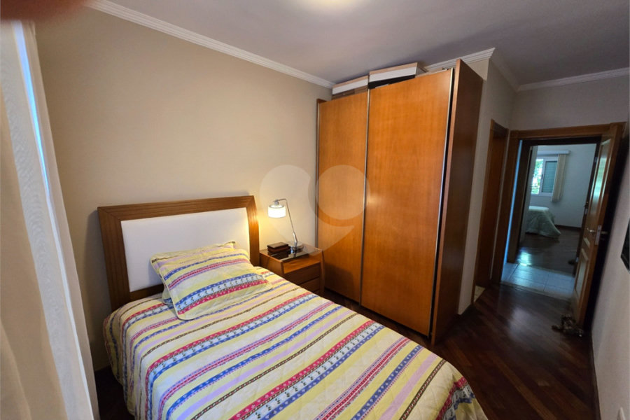 Casa à venda com 4 suítes no condomínio Associação Reserva das Hortênsias, Mairiporã - SP