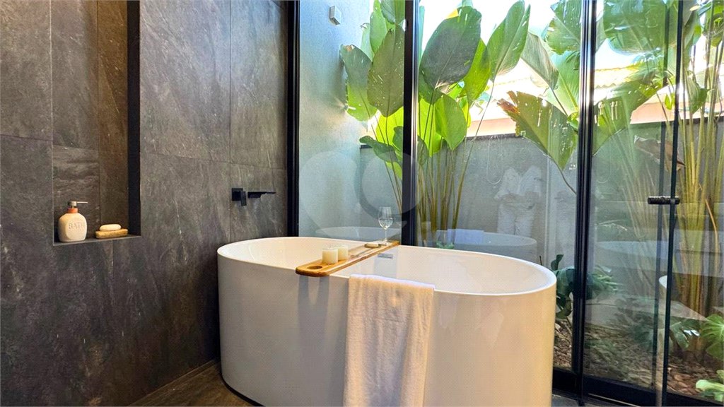 Casa à venda com 4 suítes no condomínio Santo Antonio II, Itu - SP