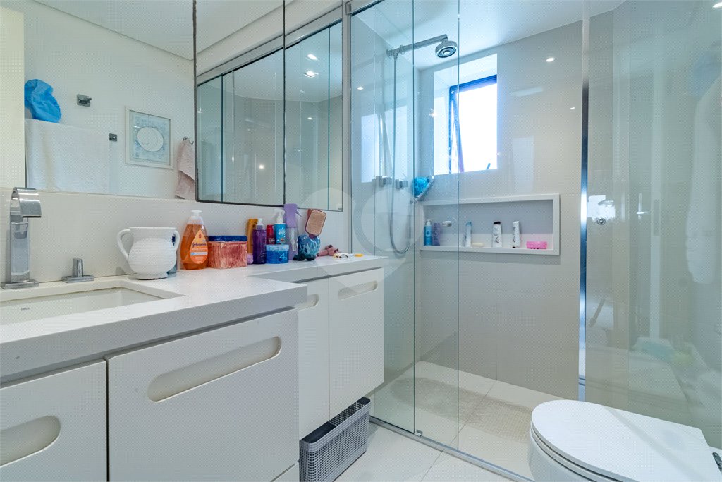 Apartamento à venda com 4 quartos, sendo 3 suítes, em Santa Cecília, São Paulo, SP