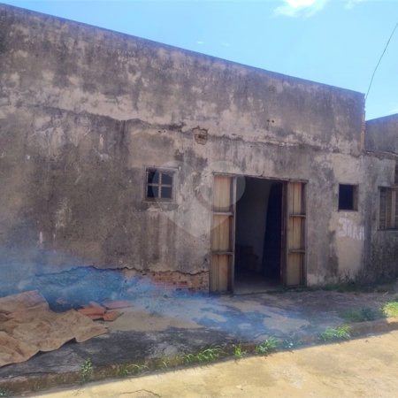 Casa à venda com 2 quartos em Jardim Adalberto Frederico de Oliveira Roxo I, Araraquara, SP