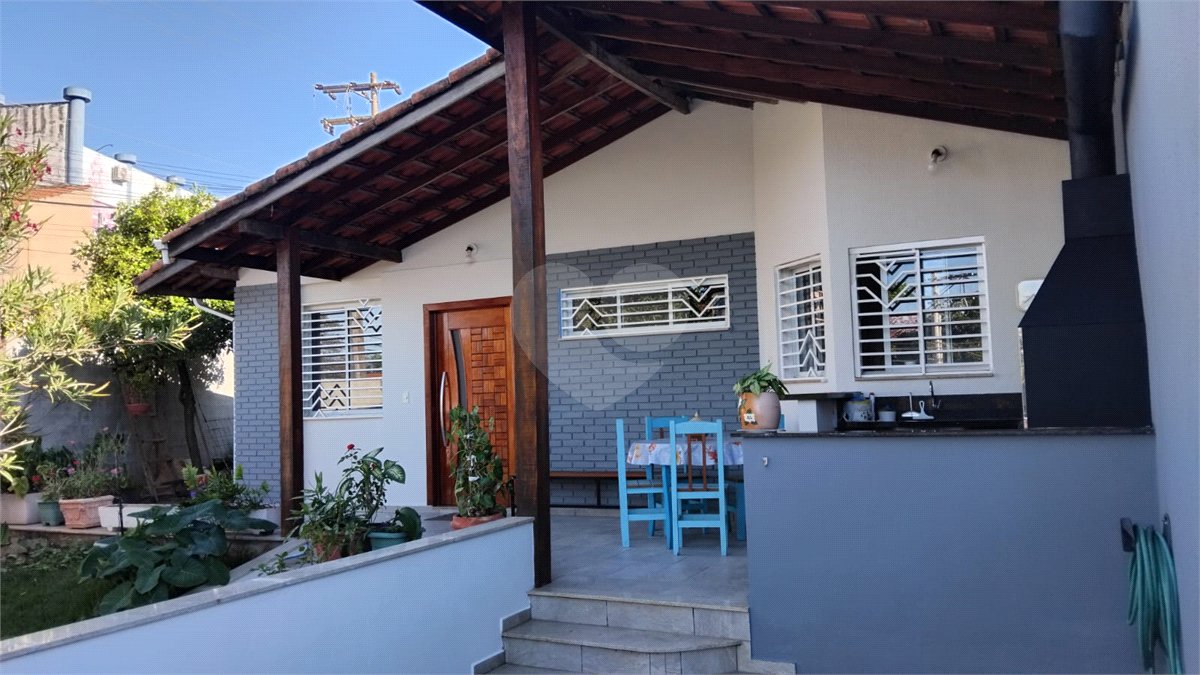 Casa à venda com 3 quartos, sendo 1 suíte, em Parque Ouro Fino, Sorocaba, SP