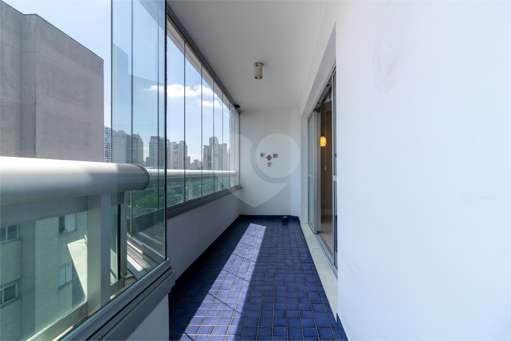 Apartamento à venda com 4 quartos, sendo 3 suítes, em Brooklin Paulista, São Paulo, SP
