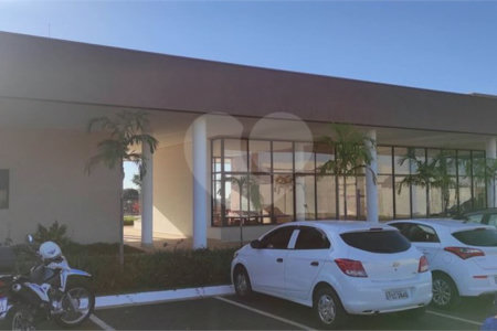 Terreno de 274,68 m² no Residencial Villeneuve