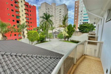 Casa a venda no Parque Faber Castell I