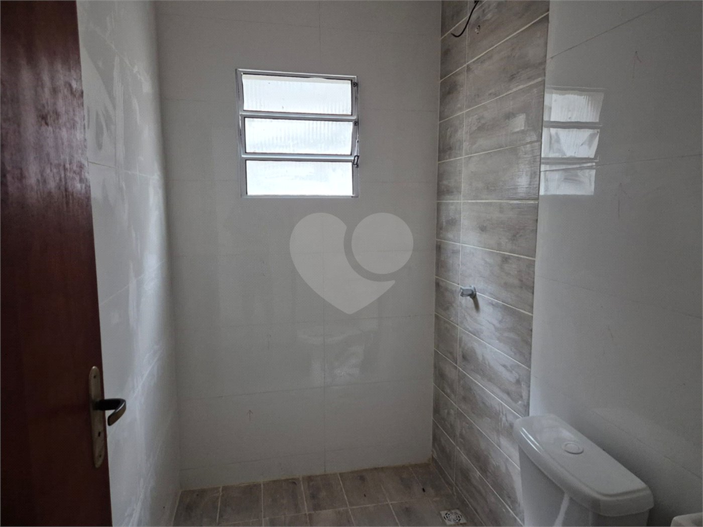 Casa à venda com 2 quartos em Vila Santa Helena, Atibaia, SP