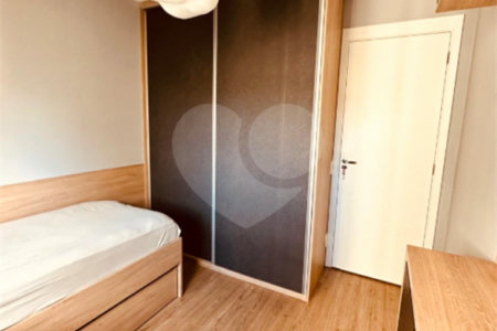 Apartamento à venda com 3 quartos, sendo 1 suíte,  em Jardim Vazani, São Paulo, SP