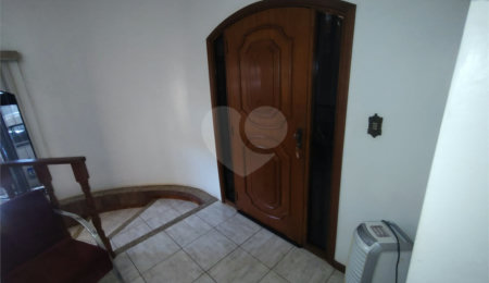 Casa à venda com 4 quartos, sendo 1 suíte,  em Jardim Silvânia (vila Xavier), Araraquara, SP