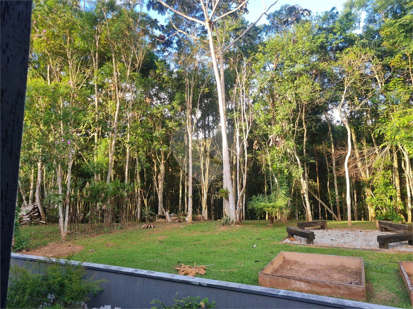 Terreno à venda com 4 suítes no condomínio Granja Anita, Mogi das Cruzes - SP
