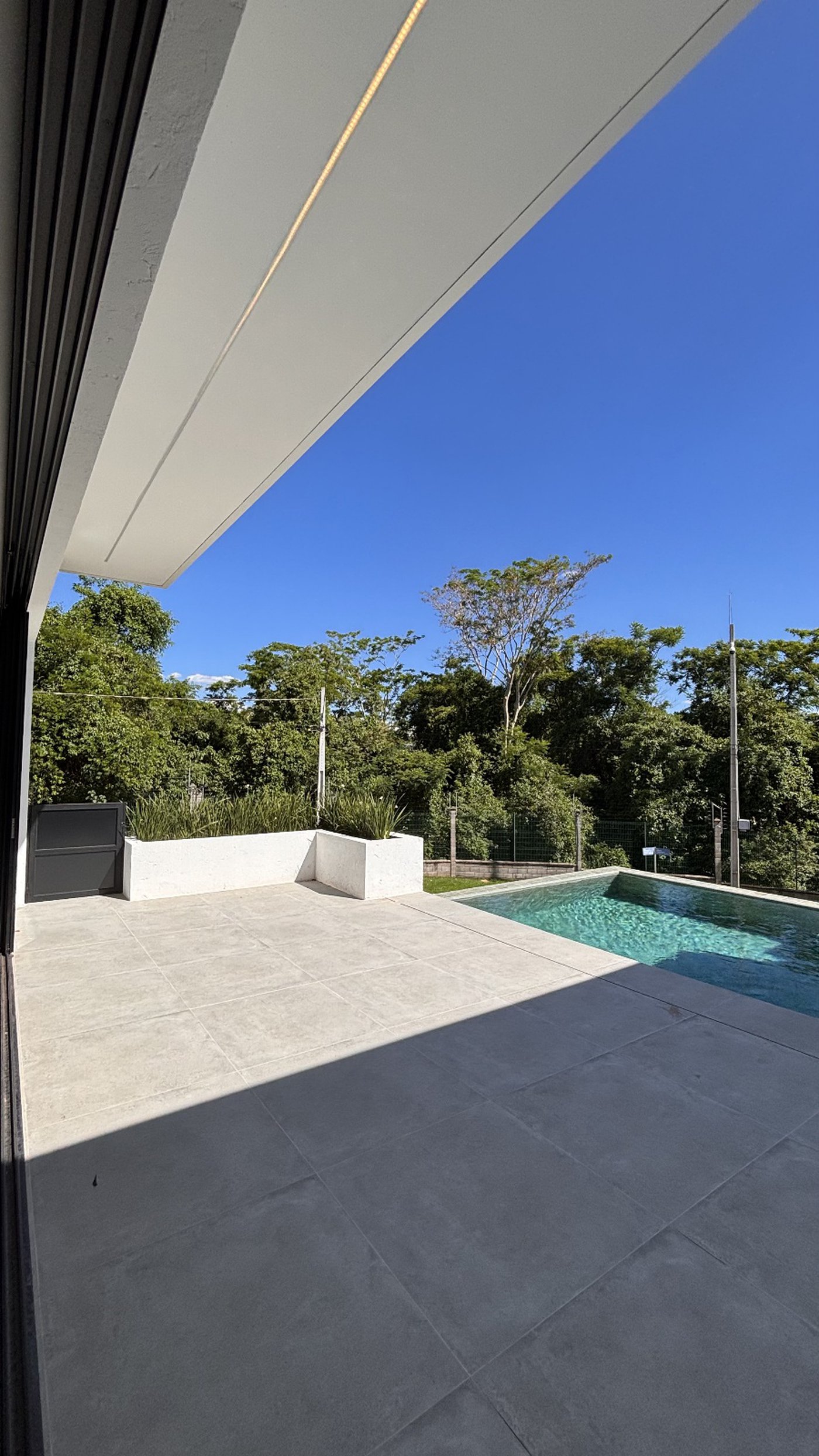 Casa à venda com 4 quartos, sendo 2 suítes, no condomínio Residencial Damha Belvedere, Presidente Prudente - SP