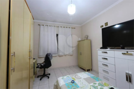 Casa Térrea à venda com 3 quartos, sendo 1 suíte, em Vila Alpina, São Paulo, SP