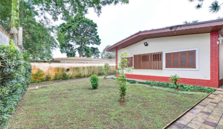Casa à venda com 3 quartos, sendo 2 suítes,  em Alto da Boa Vista, São Paulo, SP